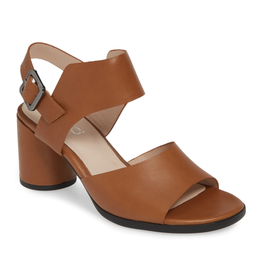 NWT Ecco Shape Block Sandal Camel